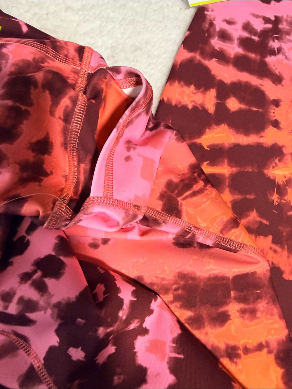 Mi Tie-Dye Leggings & Crop Top Set - Pink & Burgundy - Picture 4 of 4